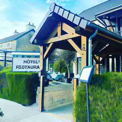 Logis Le Marronnier Hotel Exterior