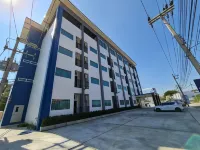 The Charlotte Smart Hotel Lopburi Hotel dekat Wat Inthra