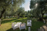 Apartment Ulivo with Pool and Private Beach