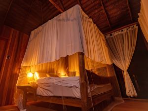 Awaken Yoga Eco Resort in Amazon jungle