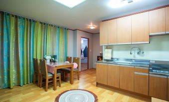 Hongcheon Pine Tree Pension (Remodeling, River View)