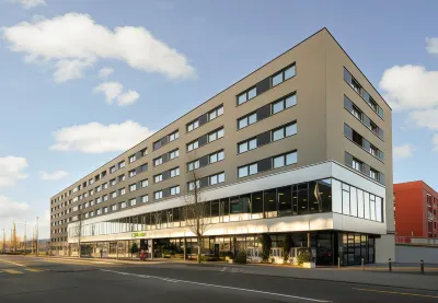 Holiday Inn ZÜRICH - Messe Các khách sạn gần Loorenkopf Aussichtsturm