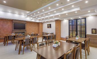 Vinum Hotel - Housity