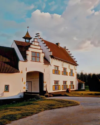 Ferme Delgueule Hotels near Domaine du Château du Biez