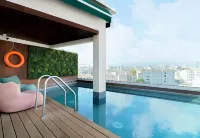 Leonardo Boutique Hotel Larnaca - Pool