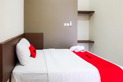 RedDoorz Syariah Near Exit Tol Pemalang Comal 2 Hotels near PodoMoro Copy & Print