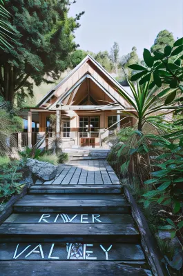 River Valley Lodge فنادق في 