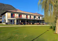 Lake Como Beach Hostel Hotels in Dubino