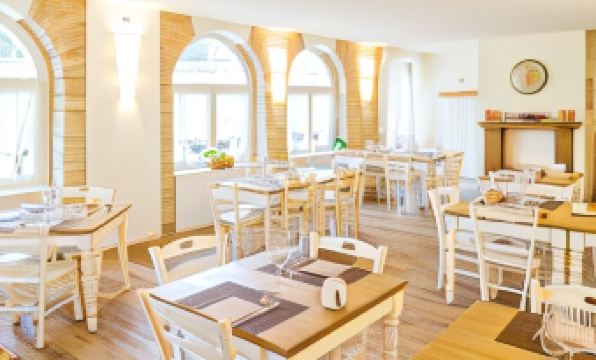 1. 카사 레온 도로..