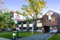 Kings Park Motel - Motels