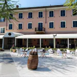 Ristorante Albergo Corona Ξενοδοχεία στην πόλη Serravalle Scrivia