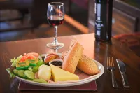 The Burley Inn Hotels in Ashley Heath