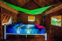 The Bananas Bungalows & Restaurant