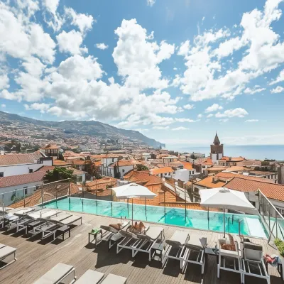 Castanheiro Boutique Hotel Отели рядом с достопримечательностью «Монастырь Санта-Клара-а-Велья»