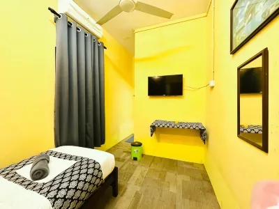 Hotel and Homestay Four Friends Tanah Merah