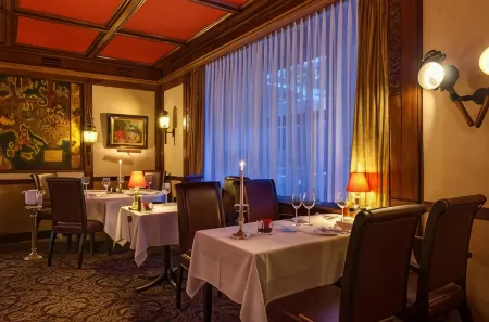 Hotel St.Gotthard Отели рядом с достопримечательностью «Flussbad Oberer Letten»