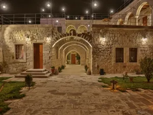 Acropolis Cave Suite