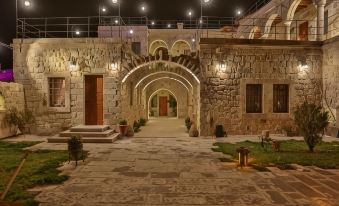 Acropolis Cave Suite