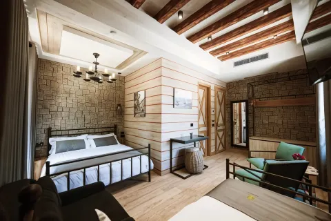 Hotel Taverna Devolli