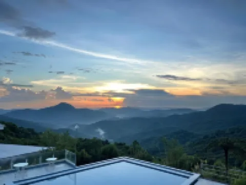 La View Mountain Resort Hotels in Quezon