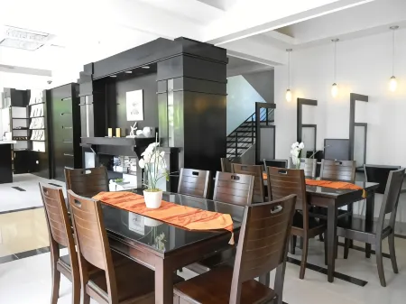 One Crescent Place Hotel