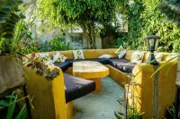 Dan Stam Hotel - Airport Shuttle