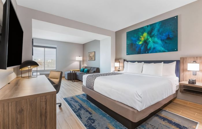 La Quinta Inn & Suites by Wyndham Galveston West Seawall