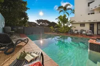 Ocean Boulevard - Sea View