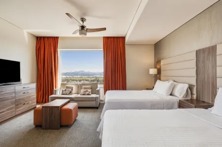 Fiesta Inn Suites Aeropuerto del Bajío