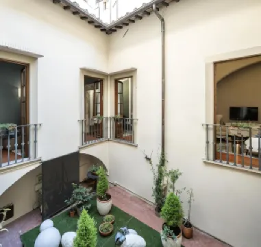 坎託德利斯卡利酒店