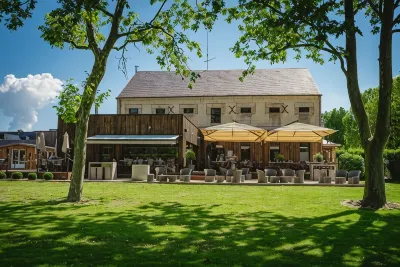 Domaine de Roiffé Hotel dekat Abbaye Royale de Fontevraud