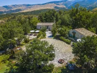 Agriturismo Case Catalano Hotels in Turrivalignani