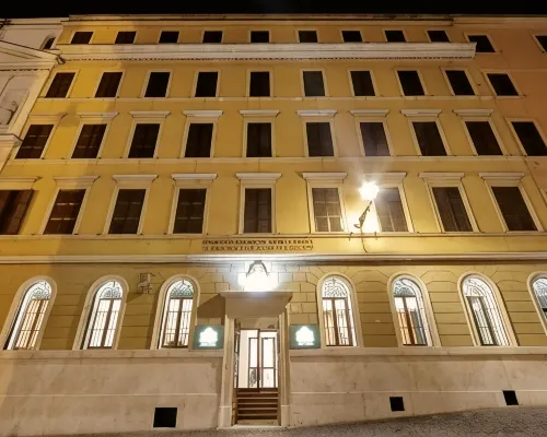 Casa Santa Sofia Hoteles cerca de Coliseo