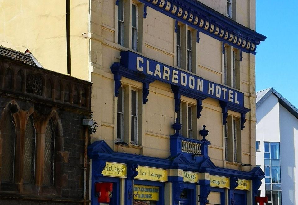 Claredon Hotel - Housity