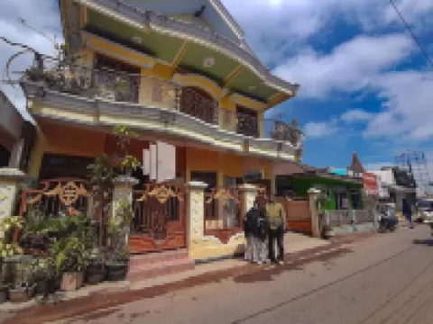 Bromo Indah Lestari Homestay Mitra RedDoorz Hotéis em Tosari