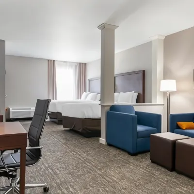 Comfort Suites Paducah Mall Area Hotels near Alben Barkley Museum