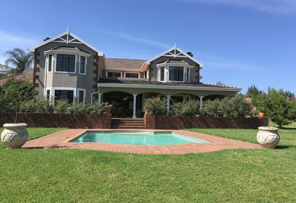 Maple Manor - Housity