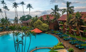 Royal Palms Beach Hotel