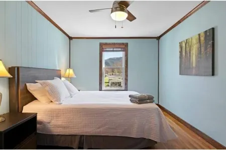 Reopened since Helene! Stay right in the heart of Hot Springs, NC