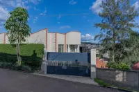 阿特拉斯住宅旅館 住宿飯店