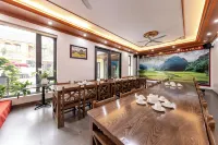 Tam Coc Center Luxury Hotel & Villa - سبا