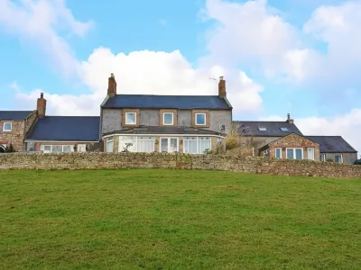 The Old Farm House Hotels near Berwick-upon-Tweed Castle and Ramparts