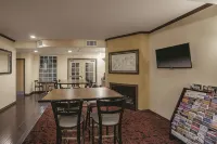 La Quinta Inn & Suites by Wyndham Davis Hotels in Davis