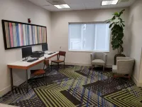 Holiday Inn Express & Suites Seattle North - Lynnwood