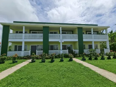 Sky Lodge Hotels in Нукуалофа