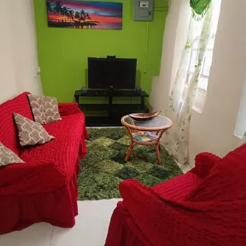 Cozy comfortable one bedroom apartment with all the comforts of home.