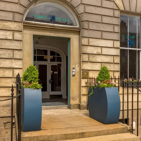 28 York Place Hotel