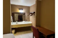 Motel 6 Millington, TN