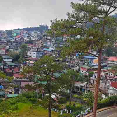 Luxhomme 3 Bed Condo with Balcony City Moutain View Others