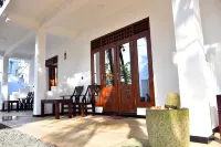 Aliya Aliya Hikkaduwa - breakfast